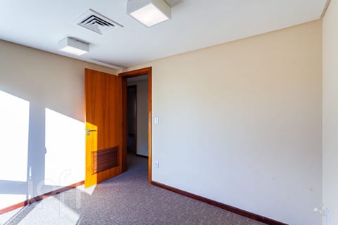 Image 31 - 226980